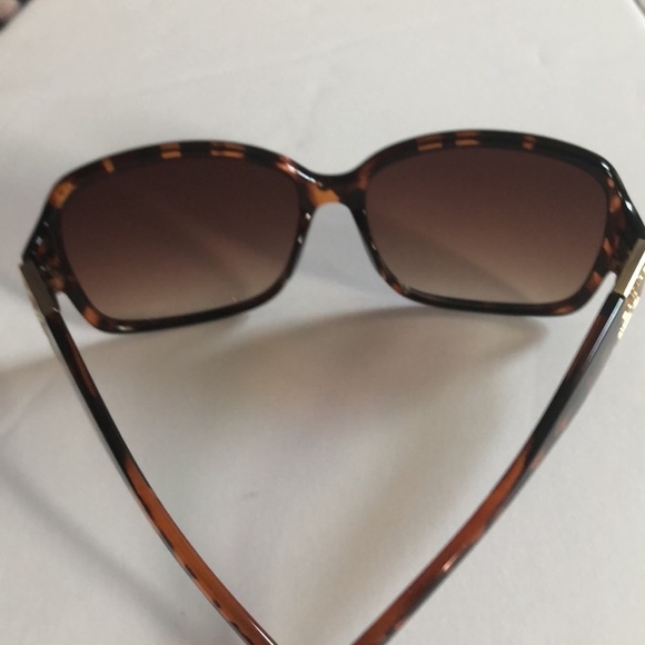 🏵2/$40🏵 Panama Jack Fashion Sunglasses - Picture 14 of 16